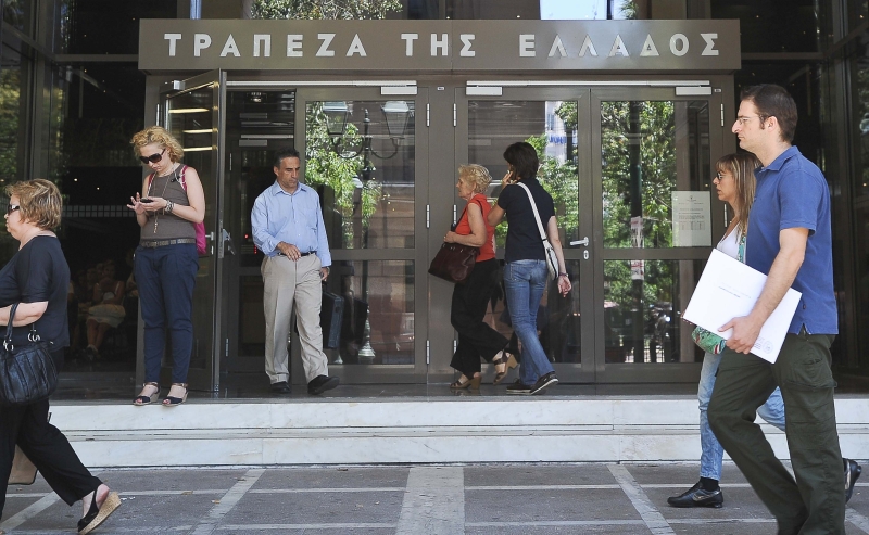 Agência do Banco da Grécia em Atenas: gregos fazem corrida para sacar euros antes das eleições | Andreas Solaro/AFP