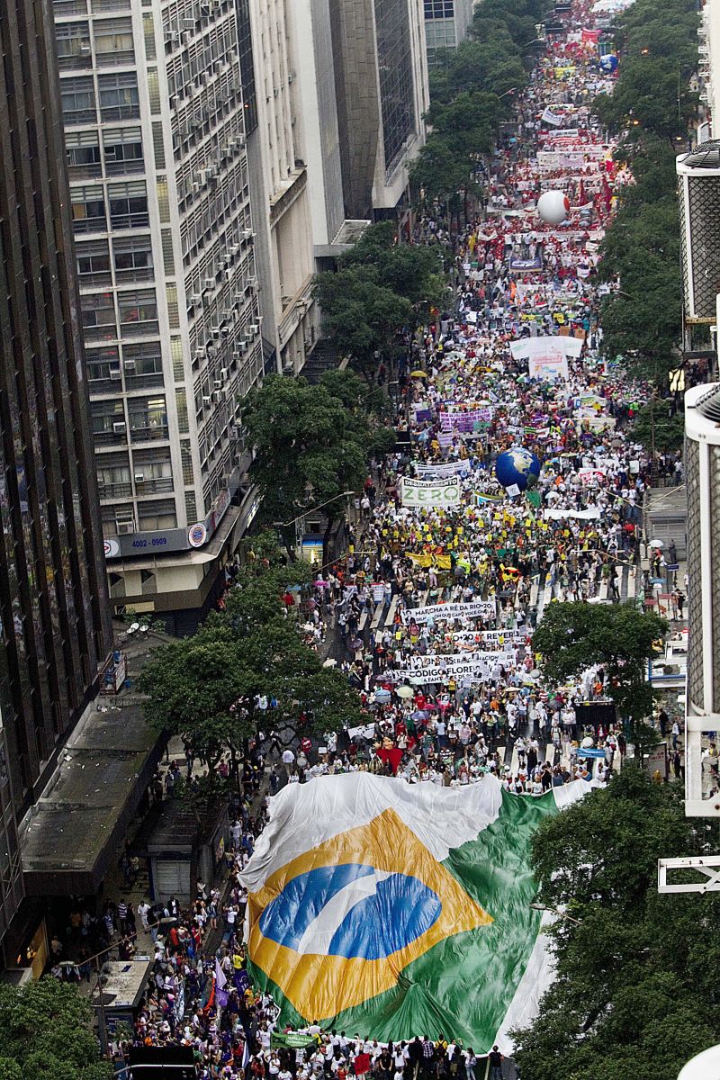 Movimentos sociais tomaram a Avenida Rio Branco | Marlene Bergamo / Folhapress