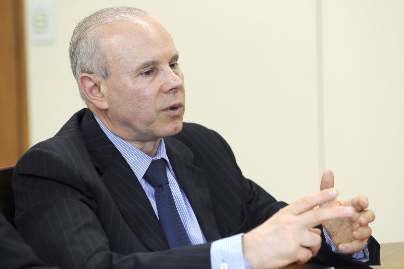 O ministro Mantega: crescimento terá números muito maiores em maio e junho | Wilson Dias/ABr