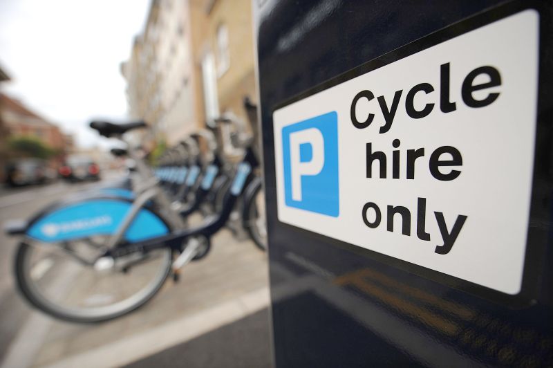Aluguel de bicicletas na área central de Londres | Ben Stansall/AFP