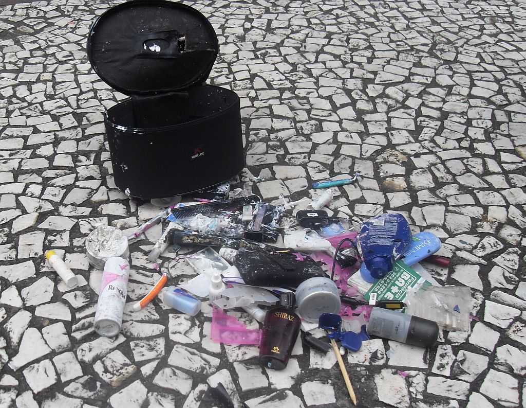 Bolsa com produtos de beleza é explodida por suspeita de bomba | Divulgação / Polícia Militar