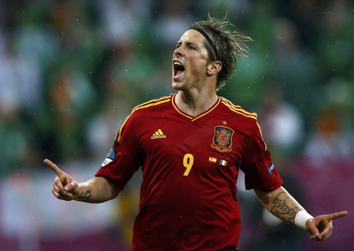 Fernando Torres comemora o primeiro gol na vitória por 4 a 0 da Espanha sobre a Irlanda | Reuters