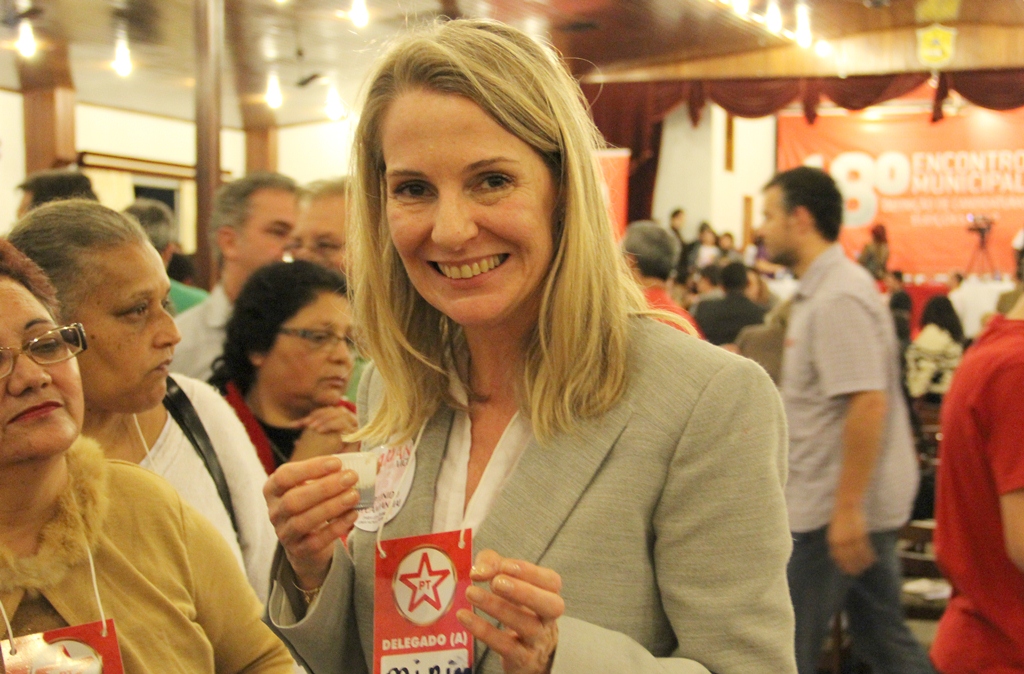 Com diferença de 13 votos, a advogada Miriam Gonçalves foi escolhida pelo PT para ser vice de Gustavo Fruet (PDT) em disputa interna no partido contra Roseli Isidoro | Edson Rimonatto / Divulgação PT