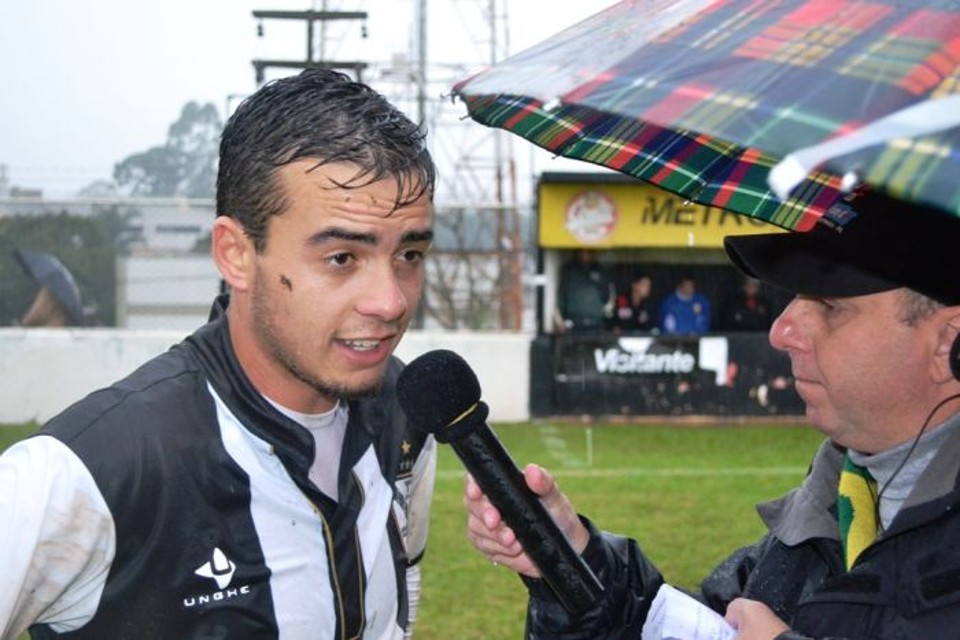 O atacante Batata foi o artilheiro da Taça Paraná com 11 gols | Marco Aurélio Chicora/futebolamadorpr.com.br