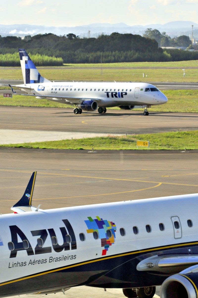 Aviões de Trip e Azul no Afonso Pena:onda de fusões | Daniel Caron/ Gazeta do Povo