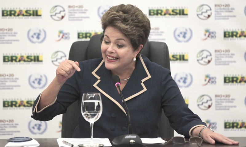 Há previsão de sanção para quem não cumprir os princípios que caracterizam uma democracia. Dilma Rousseff, presidente do Brasil | Ueslei Marcelino/Reuters