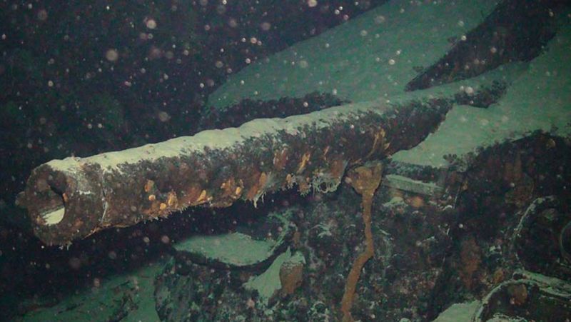 O navio de guerra italiano foi localizado a cerca de 30 km a costa norte da Sardenha, a mil metros de profundidade, graças a um robô submarino | AFP PHOTO/Marinha da Itália