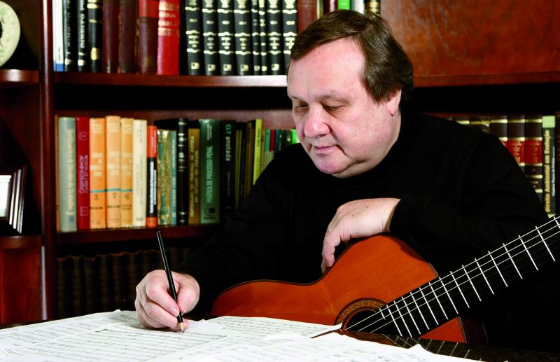 Jaime Zenamon, que tem obras intermediadas por editoras | Hugo Harada / Gazeta do Povo