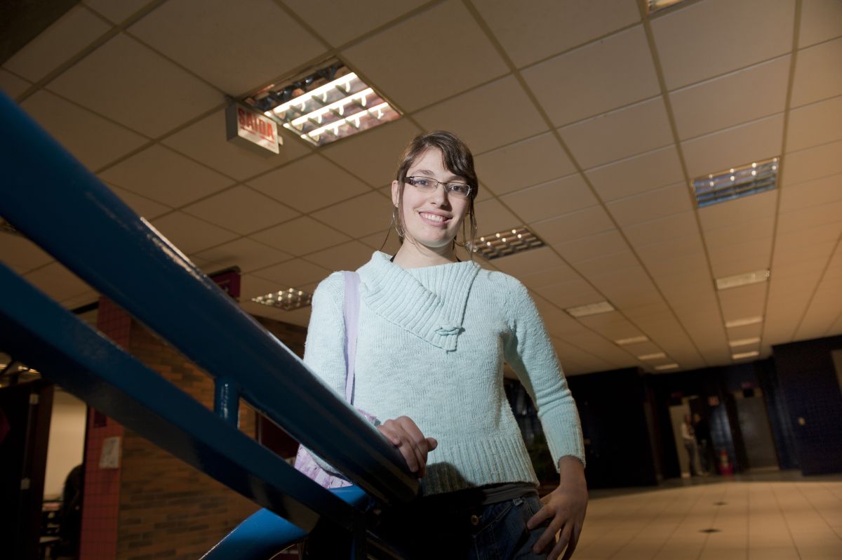 Para Pâmela Cordeiro, um estudante não pode ficar estagnado após a formatura. Agora, ela está ansiosa para começar a pós-graduação | Marcelo Andrade / Gazeta do Povo
