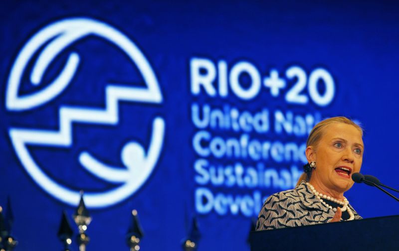 Secretária de Estado dos EUA Hillary Clinton discursa na Rio+20 | REUTERS/Paulo Whitaker