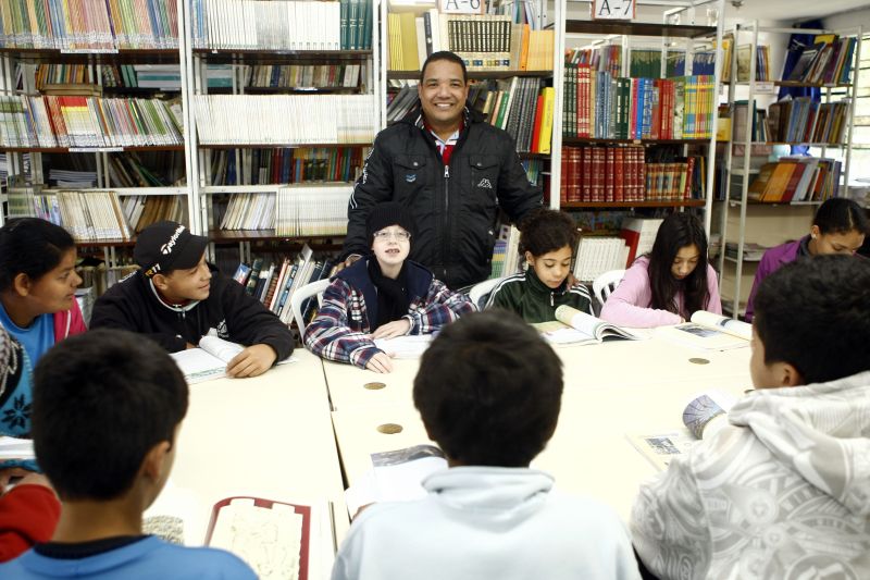 O trabalho do diretor Wilson Marcionilio, na Escola Estadual Manoel Ribas, é visto como um bom exemplo de gestão | Henry Milleo / Gazeta do Povo