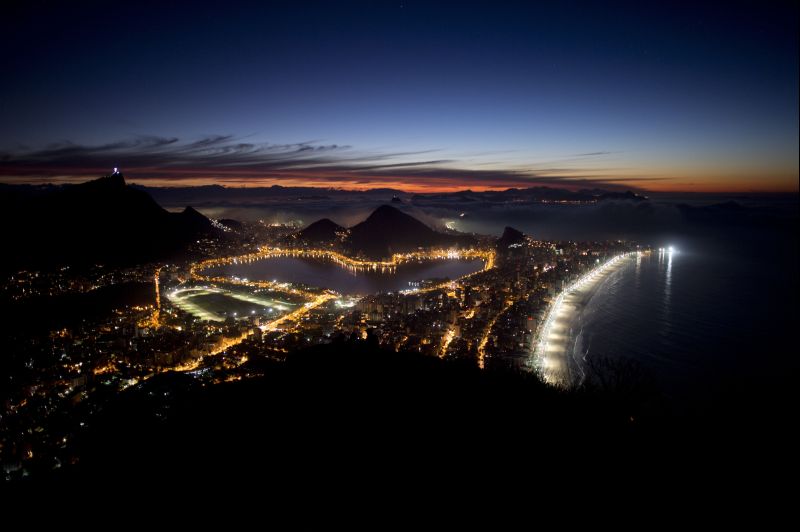 O dossiê da candidatura foi entregue em setembro de 2009 ao organismo das Nações Unidas. Em janeiro do ano passado, o Centro do Patrimônio Mundial da Unesco decidiu pela inclusão da candidatura do Rio | AFP PHOTO / Christophe Simon