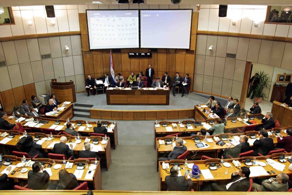 Congresso paraguaio vota o afastamento do presidente do Paraguai Fernando Lugo | Christian Rizzi / Agência de Notícias Gazeta do Povo