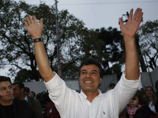 Beto Richa foi reeleito prefeito de Curitiba por 7778.514 curitibanos, o que representou 77,27% dos votos válidos, um recorde na história da cidade | 