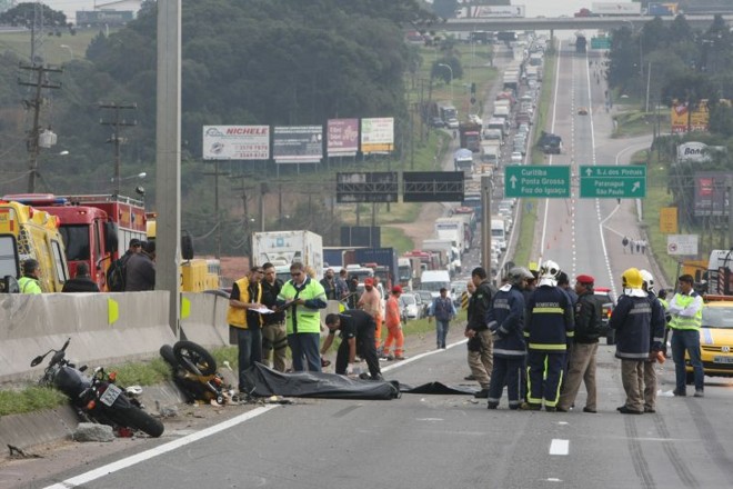 Pista foi só liberada depois das 11 horas |
