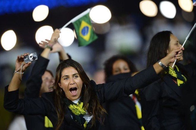 Atletas brasileiras mostraram animação no desfile | 