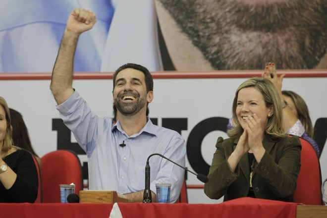 Em convenção que contou com a presença da ministra chefe da Casa Civil, Gleisi Hoffmann, o PT oficializou a candidatura do deputado estadual Enio Verri | 