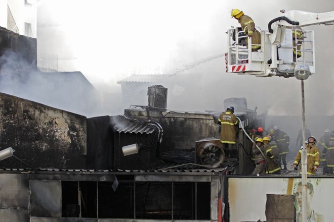 Bombeiros do Rio conseguem controlar as chamas | 