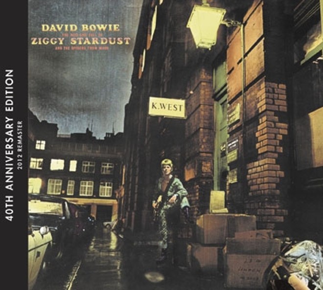 Reedição:The Rise and Fall of Ziggy Stardust and the Spiders from Mars 40th Anniversary Edition. David Bowie. EMI. R$ 35. Rock |