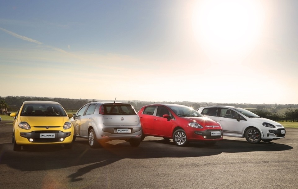 O novo Punto é oferecido em quatro versões de acabamento Attractive, Essence, Sporting e T-Jet e com quatro opções de motorização: E.torQ 1.6 16V, E.torQ 1.8 16V, 1.4 16V Turbo e o Fire Evo 1.4 | Divulgação/Fiat