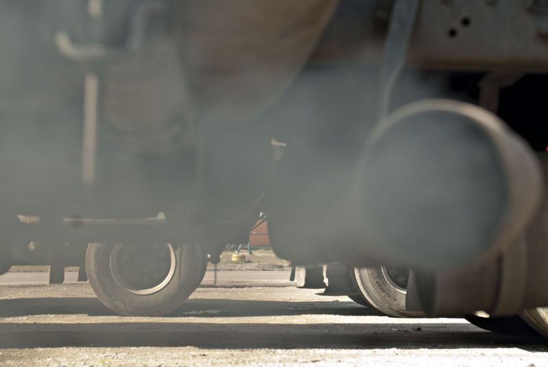 Fumaça do escapamento do motor a diesel foi classificada como definitivamente cancerígena | Marcelo Andrade/Gazeta do Povo