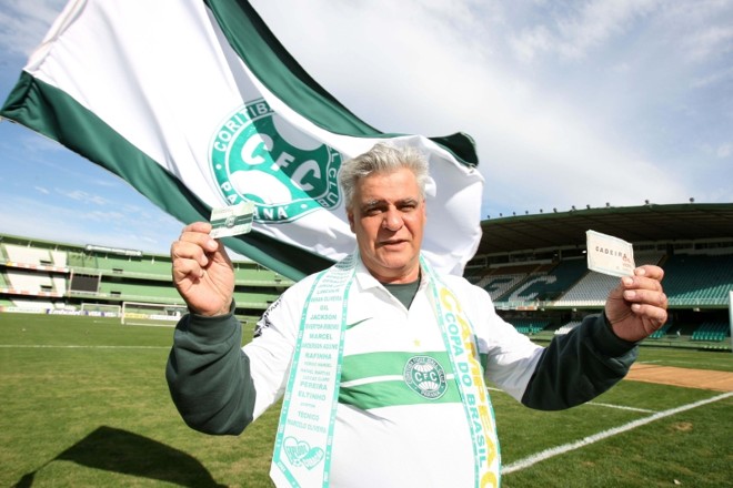 Fink, outro que viu as três finais |