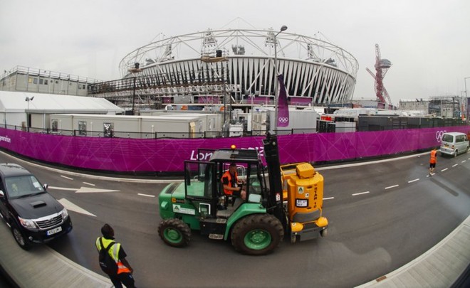 Últimos preparativos do Estádio Olímpico para a cerimônia de abertura dos Jogos | 