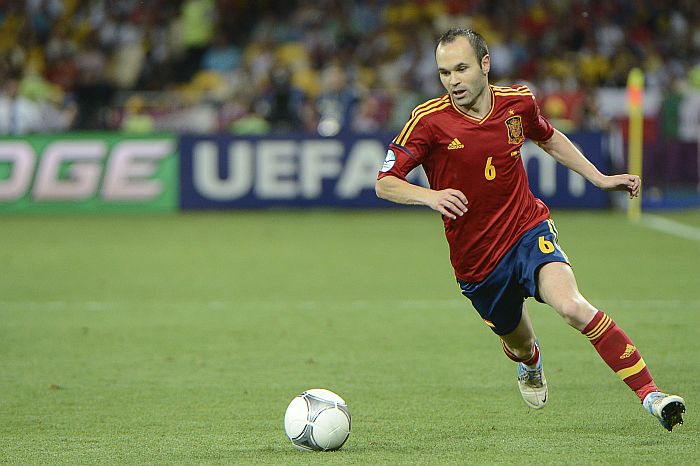 Iniesta na final da Euro contra a Itália: espanhol foi eleito o melhor da competição | PIERRE-PHILIPPE MARCOU / AFP