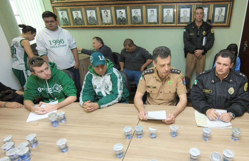 Torcedores de Coritiba e Palmeiras se reuniram com a PM: foca na segurança do torcedor | Ivonaldo Alexandre/ Gazeta do Povo