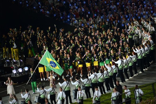 Delegação brasileira, liderada pelo cavaleiro Rodrigo Pessoa | 