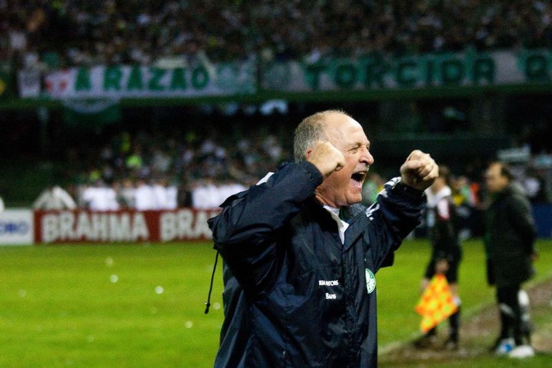 Técnico Felipão, maior vencedor da Copa do Brasil, festeja quarto título no torneio | Danilo Verpa/ Folhapress