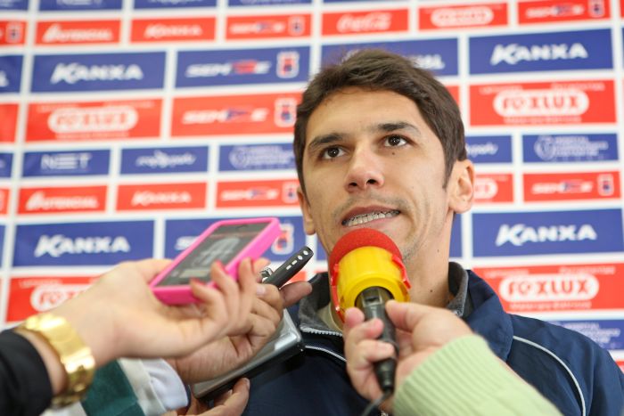 O meia Lúcio Flávio elogia o trabalho feito pelo técnico Ricardinho no Tricolor | Antonio More/Gazeta do Povo