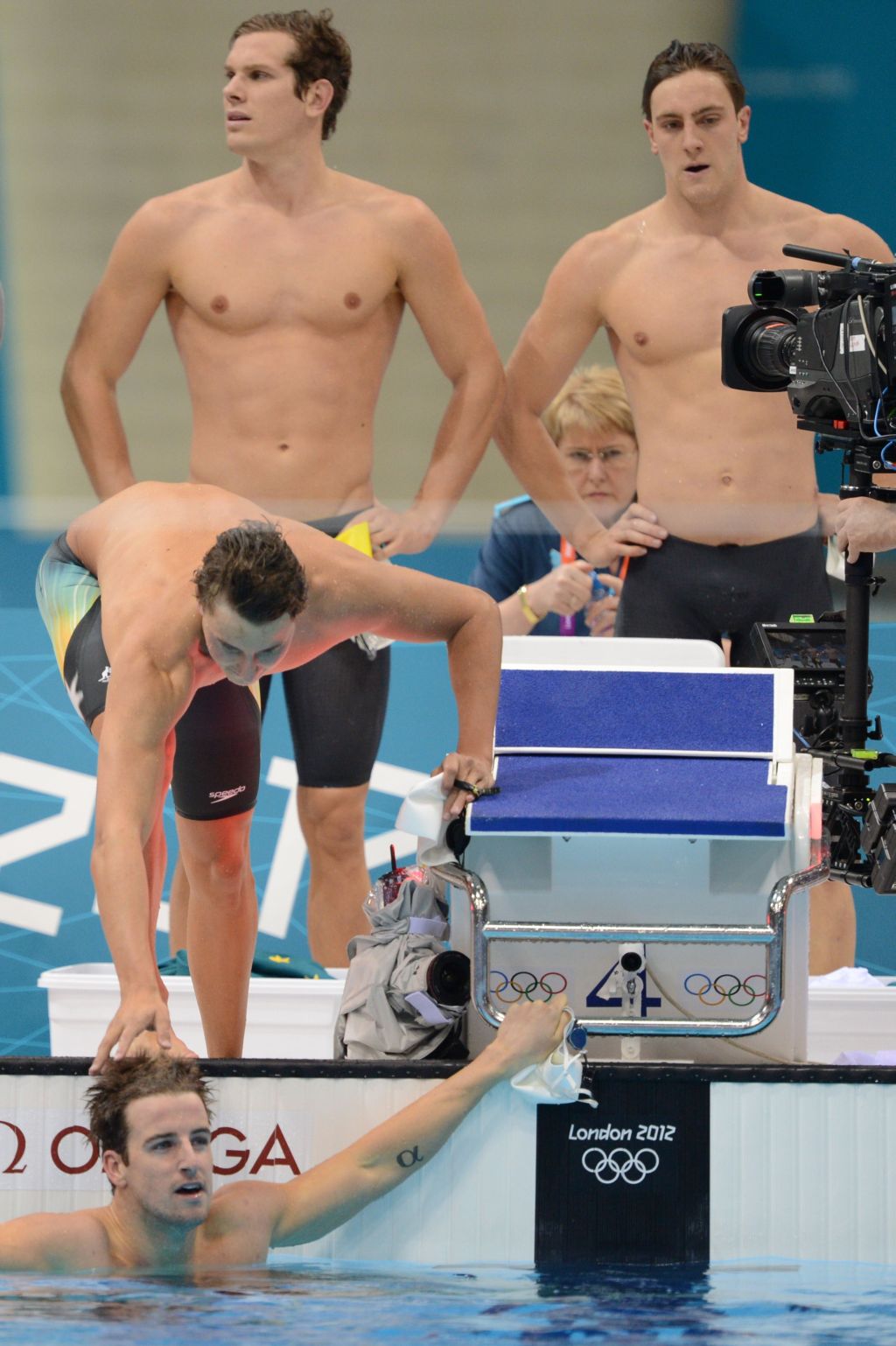 A Austrália era favorita ao ouro no revezamento 4x100m livre, mas acabou em quarto lugar | Christophe Simon/ AFP