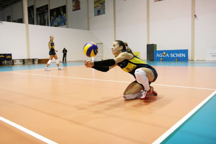 De acordo com a lista divulgada pela FIVB, a líbero Camila Brait não irá a Londres | Alexandre Arruda/CBV
