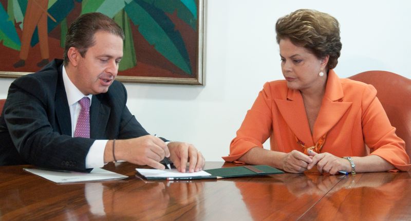Eduardo Campos, presidente do PSB, e Dilma: partido do pernambucano se afasta do PT e já se especula que ele esteja articulando candidatura presidencial | Marcelo Camargo/Folhapress