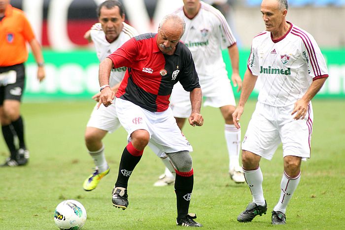Júnior, recordista de partidas com a camisa do Flamengo, na partida comemorativa dos 100 anos do Fla-Flu | Maurício Val/VIPCOMM