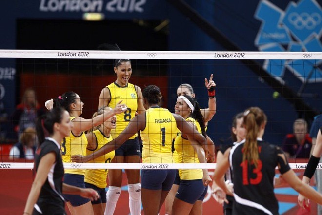 Brasil precisou de cinco sets para superar a Turquia na estreia na Olimpíada |