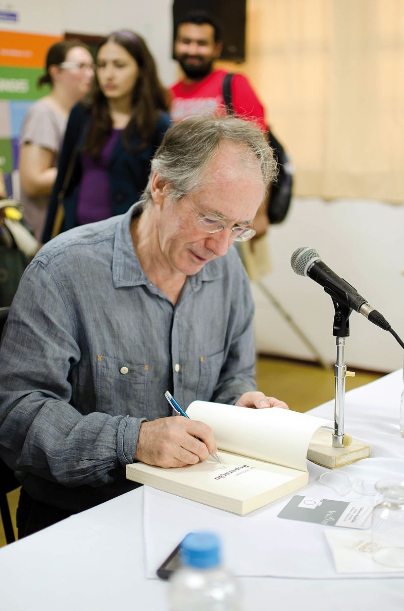 Ian McEwan, ontem na Flip: matriz em Shakespeare | Antônio Costa/ Gazeta do Povo