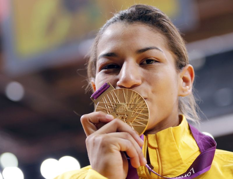 Sarah Menezes com a inédita medalha de ouro | Kim Kyung-Hoon/ Reuters