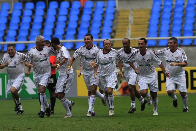 Veteranos do Fluminense na partida comemorativa dos 100 anos do Fla-Flu |