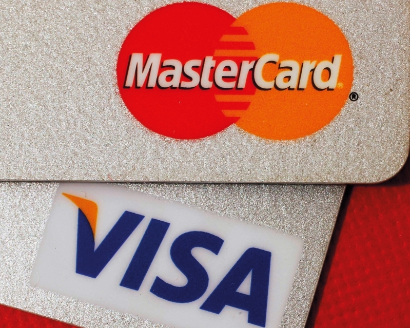 A inadimplência do cartão de 90 dias ou mais atingiu 29,5% em maio, a maior em 12 anos | Bobby Yip/Reuters