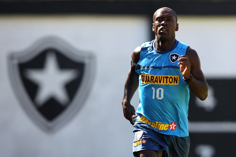 Atacante pode ficar de fora do clássico | Satiro Sodré / Agif