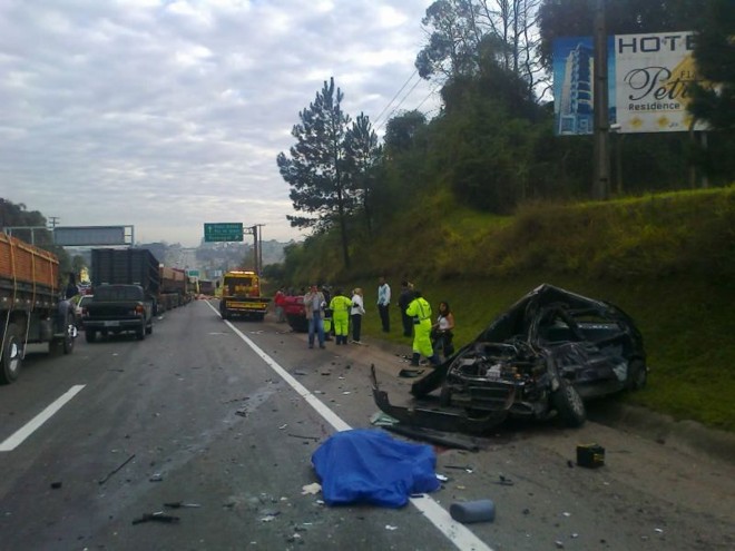Acidente na BR-376 matou cinco pessoas na manhã desta terça-feira |