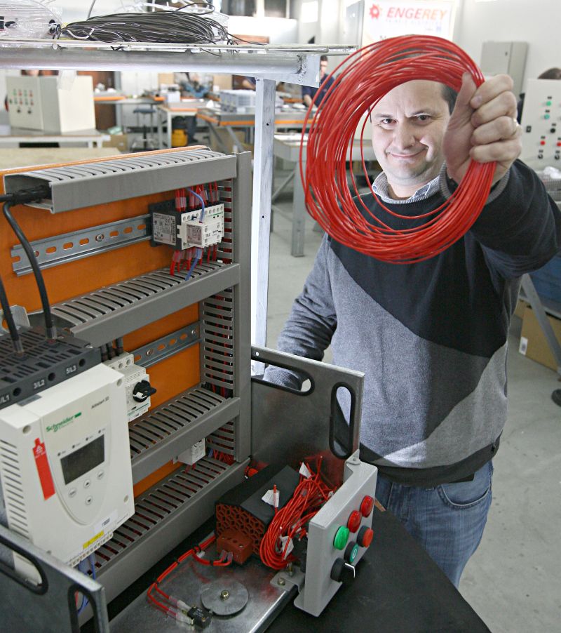 Fabio Amaral, gerente da Engerey: escassez de trabalhadores força empresas a dilatar prazos | Felipe Rosa/ Gazeta do Povo