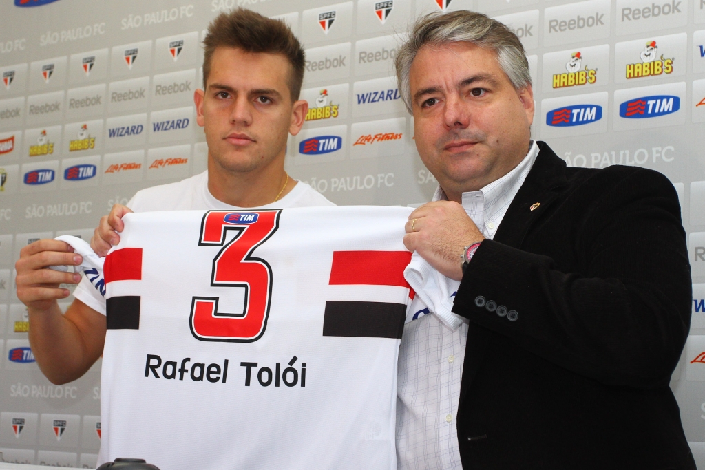 São Paulo contratou Rafael Tolói para ser solução da zaga | Luiz Pires/VIPCOMM