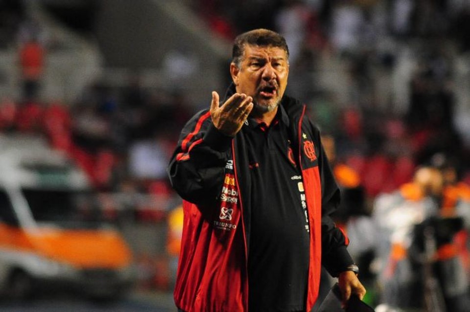 Joel Santana durante a derrota de quarta-feira do Flamengo para o Corinthians no Engenhão | Bruno Turano/Vipcomm