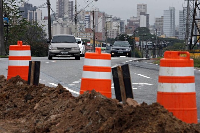 Entrada dos carros sentido Viaduto do Capanema | 