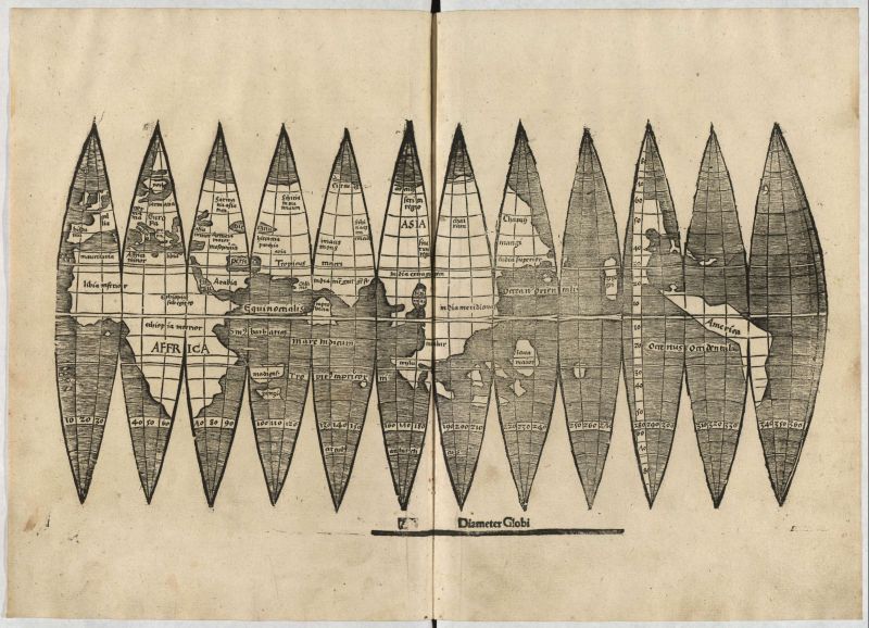 Foi descoberto, por acaso, um dos poucos mapas-múndi sobreviventes, dos quais cem ou mais podem ter sido produzidos na oficina de Waldseemüller, e que trazia o nome "America" em referência ao Novo Mundo | LMU/AFP/Divulgação