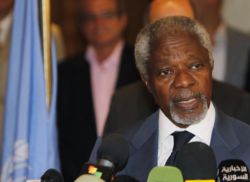 Enviado especial da ONU e da Liga Árabe, Kofi Annan, dá entrevista coletiva em Damasco, após conversa com presidente sírio nesta segunda-feira | REUTERS/Khaled al-Hariri