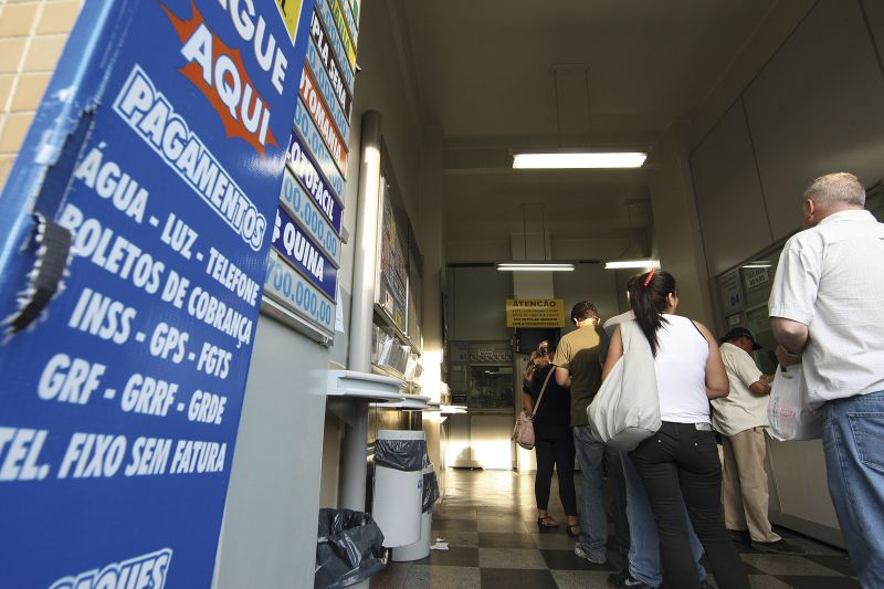 Desde 2011, salários da Caixa teriam subido 157%; remuneração de lotérias, apenas 59% | Ivonaldo Alexandre/ Gazeta do Povo